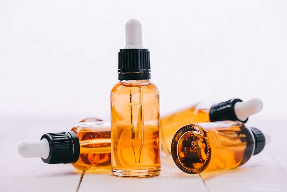 The Top 13 Benefits of CBD Oil – Are You Missing Out?