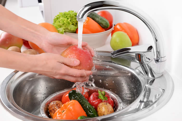 Don't eat fresh produce this summer without first washing it!
